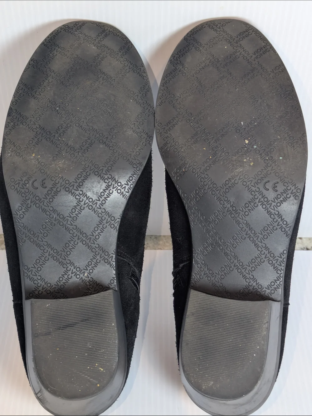 Vionic Millie Black Suede Ankle Booties Buckle Zip Wide 8.5 W Comfort